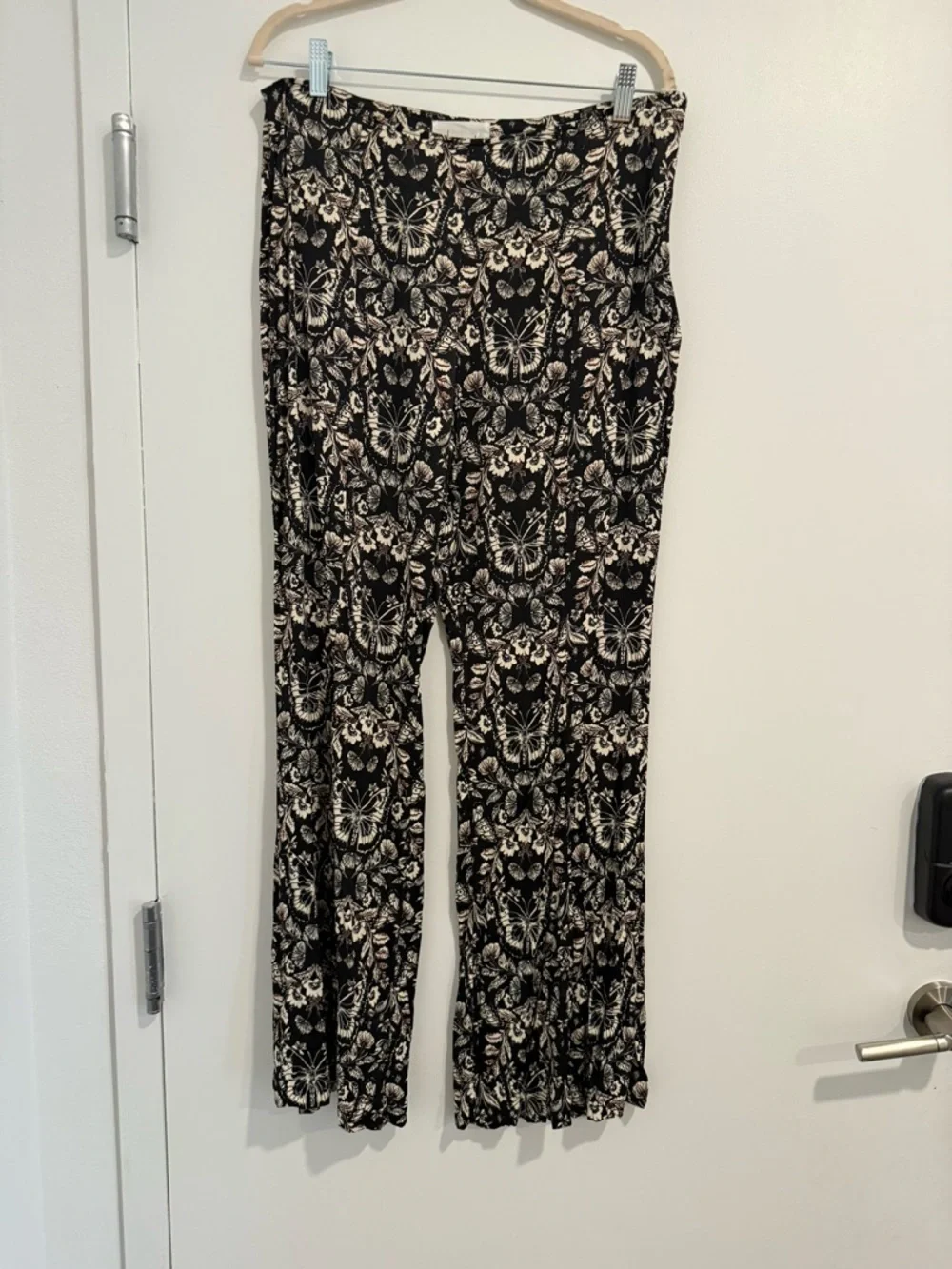 Anthropologie sat flare pant - Picture 5 of 7